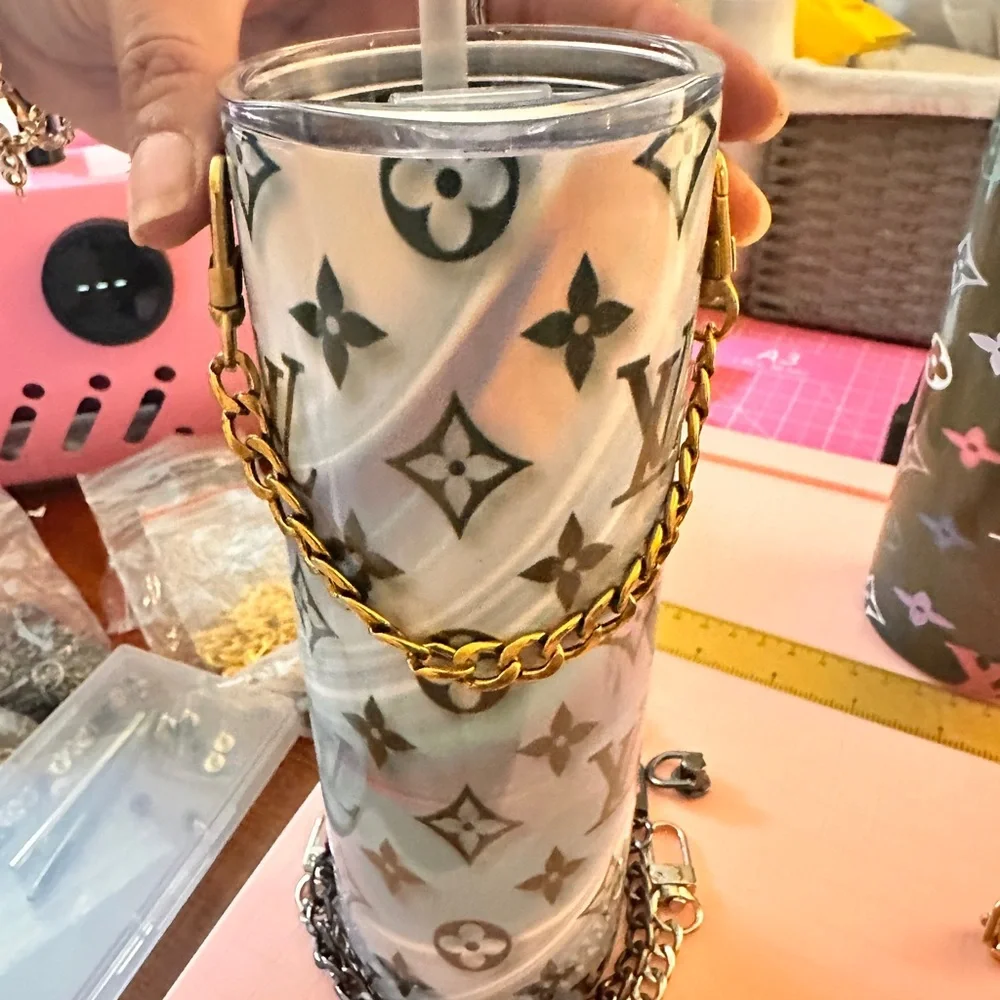 Customized High end Tumblers! Multicolor Tumblers (with Chain) - Picture 10 of 10